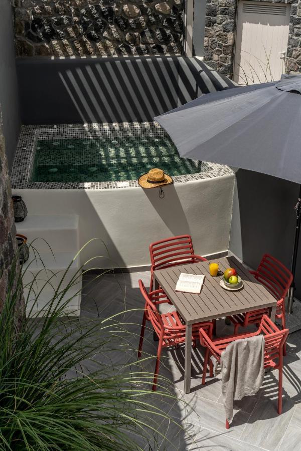 Wine And Yard Caves Hotel Pyrgos Kallistis ภายนอก รูปภาพ